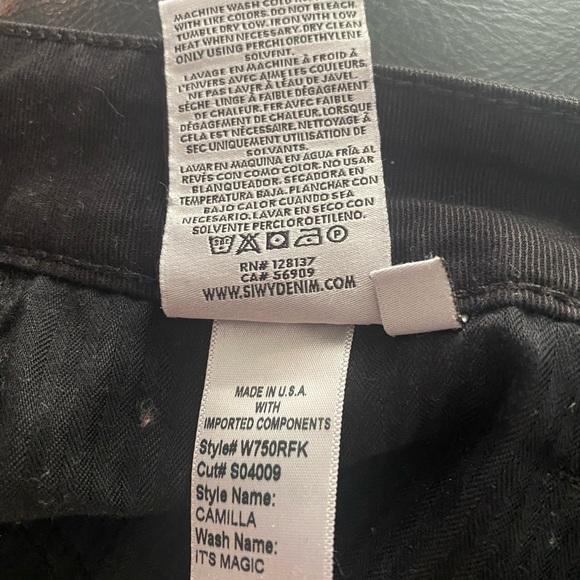 Siwy Camilla Cut Off Short in Up All Night - Picture 6 of 6